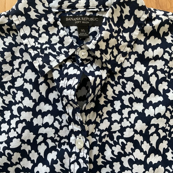 Banana Republic Soft Wash Long Sleeve Shirt, Blue/White, Size X-Small - Picture 3 of 6